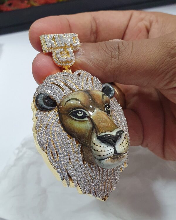 Iced Out 3D Lion Face Enamel Pendant Made in 10 KT Gold Embellished With Shinny Moissanite Diamonds For Birthday And Party Gift