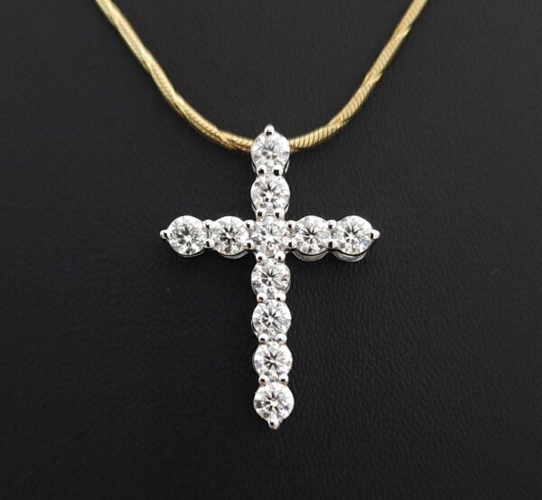 Beautiful Cross Pendant Made in 10 / 14 KT Gold Embellished With Shinny Moissanite Diamonds For Religious And Memorial Gift Unisex Pendant