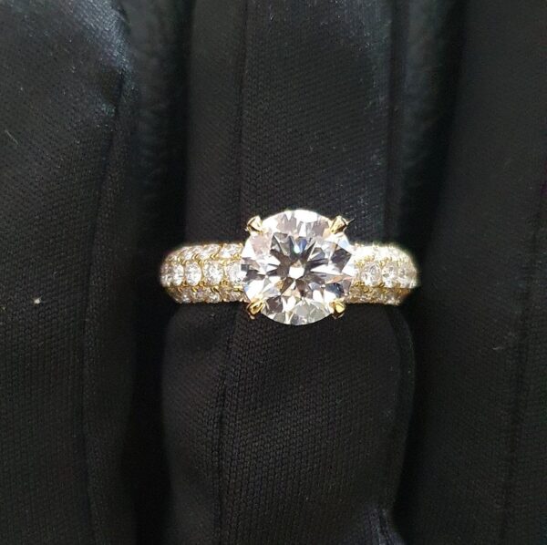 3ct Round cut Solitaire Ring Made in 14k Gold Studded with VS1 F Color IGI Certified Lab Grown Diamond