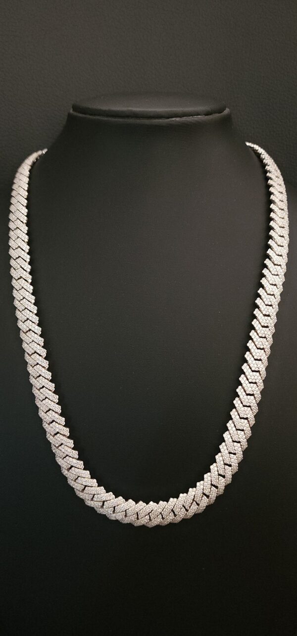 Iced Out 10 mm Miami Cuban Link Chain Made In 925 Sterling Silver Embellished with Shinny Moissanite Diamonds For The Birthday Gift