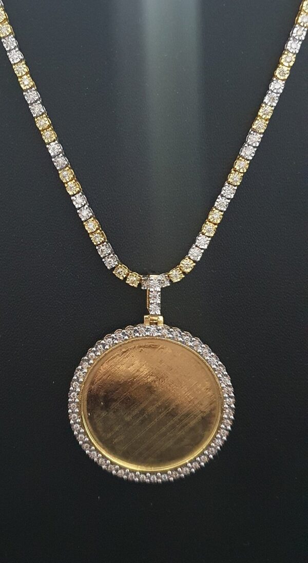 Iced Out Photo Pendant With Illusion Setting Made in 14 KT Gold & 10 KT Gold Embellished With Shinny Moissanite Stone For The Memorial Gift