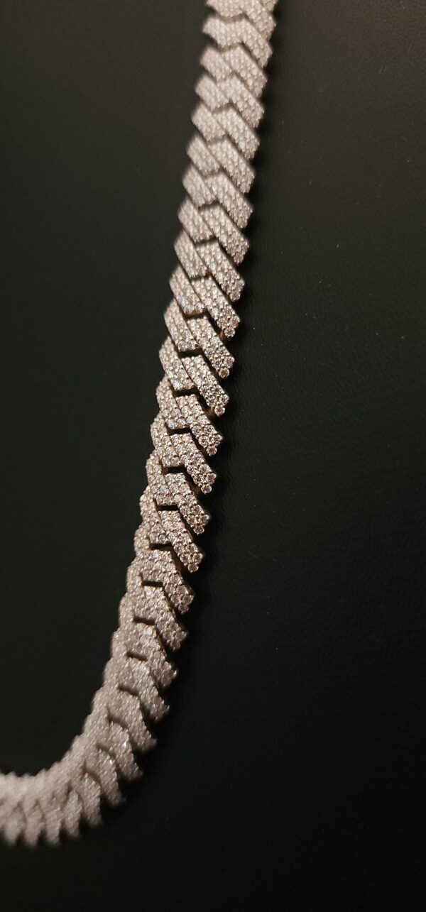 Iced Out 10 mm Miami Cuban Link Chain Made In 925 Sterling Silver Embellished with Shinny Moissanite Diamonds For The Birthday Gift