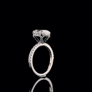 Oval Shape Solitaire Women's Ring Made in 18KT /14KT /10KT Gold Embellished With Shinny Moissanite Diamond For Birthday And Anniversary Gift