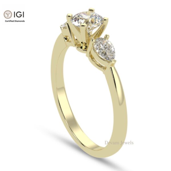 Round Solitaire Women's Ring With Two Pear Stone on Side Made in 18kt Gold Studded With VVS Lab Grown Diamond, Engagement Wedding Ring, Gift