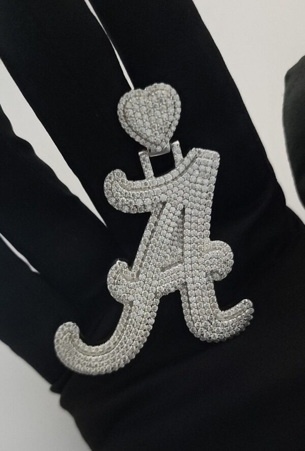 Iced Out Initial Letter Pendant Made In 10/14/18 KT Gold Studded With Shinny Moissanite Diamond For The Birthday Gift Unisex Pendant