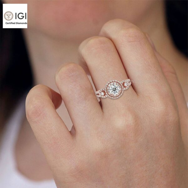 Custom Solitaire Women's Ring Made in 18kt Gold Studded With VVS Lab Grown Diamonds, Engagement Wedding Ring, Gift for her, Handmade Jewelry