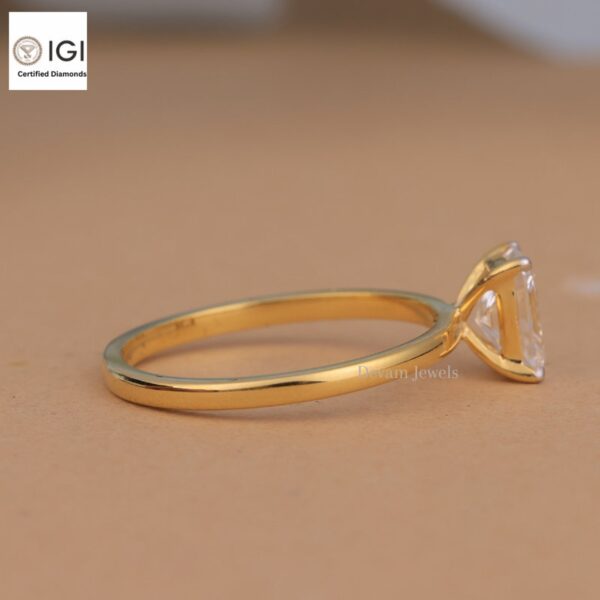 Radiant Cut Solitaire Women's Ring in 18kt Gold Studded With VVS Lab Grown Diamond, Custom Engagement Wedding Ring, Certified Ring, Gift