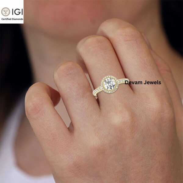 3Ct IGI Certified Round Solitaire Women's Ring With Visible Halo in 18kt Gold Studded With VVS Lab Grown Diamonds, Engagement Wedding Ring