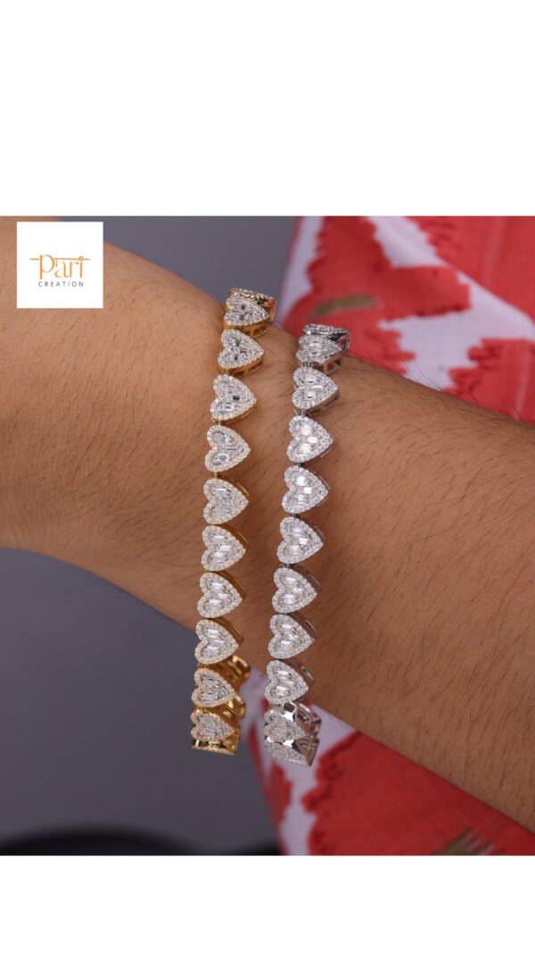 Ethereal Love Golden Heart Link Bracelet With 14 KT / 10 KT Gold And Shinny Moissanite Diamond For The Special One As An Anniversary Gift
