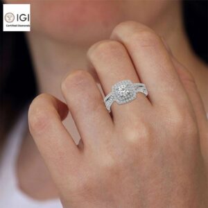 Round Solitaire Women's Ring With It's Matching Band in 18kt Gold Studded With VVS Lab Grown Diamonds IGI Certified, Engagement Wedding Ring