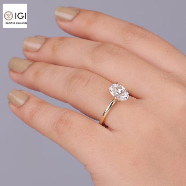 Oval Cut Solitaire Women's Ring in 18kt Gold Studded With VVS Lab Grown Diamond, Custom Engagement Wedding Ring, Certified Ring, Custom Gift