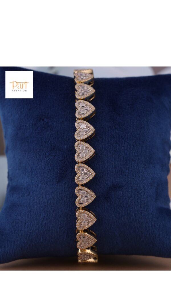Ethereal Love Golden Heart Link Bracelet With 14 KT / 10 KT Gold And Shinny Moissanite Diamond For The Special One As An Anniversary Gift