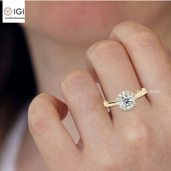Solitaire Women's Engagement Wedding Ring Made in 18kt Gold Studded With VVS Lab Grown Diamonds, Gift, Luxury Jewelry, Custom Ring, Gift