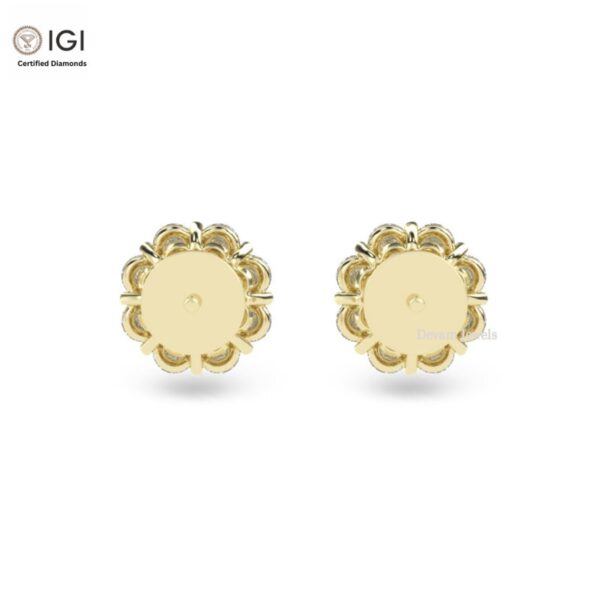 Flower Shape Looking Like Solitaire Women's Push Back Certified Earring in 18kt Gold Studded With VVS Lab Grown Diamond, Custom Trendy Gift