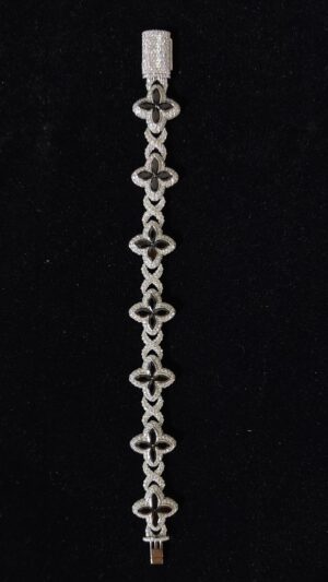 Flower Style Infinity Link Bracelet Made In 14 / 10 KT Gold Embellished With Shinny Moissanite Diamond For Anniversary Gift To A Special One