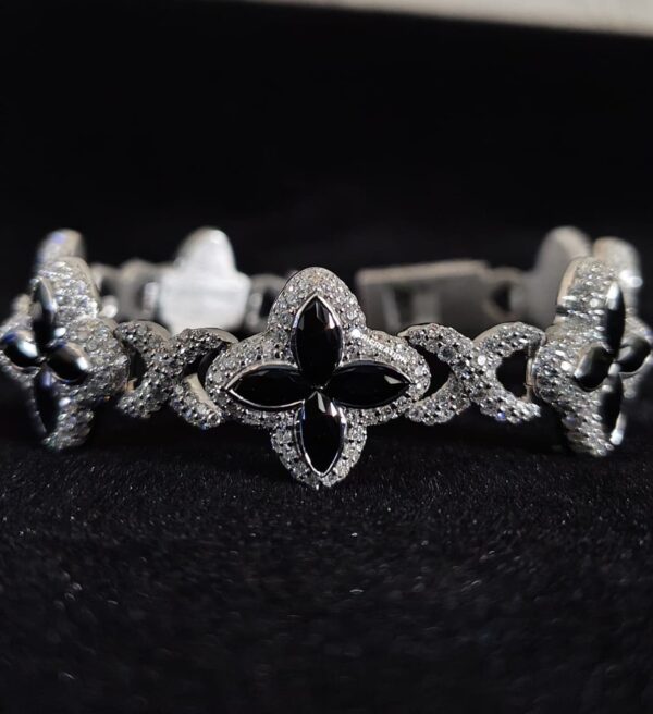 Flower Style Infinity Link Bracelet Made In 14 / 10 KT Gold Embellished With Shinny Moissanite Diamond For Anniversary Gift To A Special One