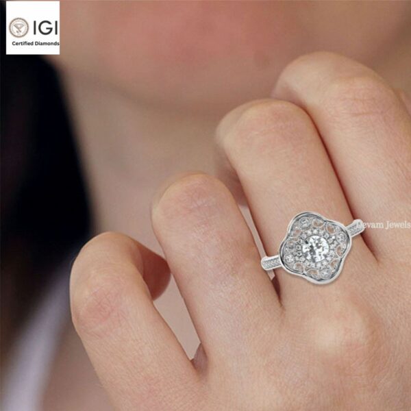 Antique Engagement Wedding Solitaire Women's Ring Made in 18kt Gold Studded With VVS Lab Grown Diamonds, Gift, Luxury Jewelry, Custom Ring