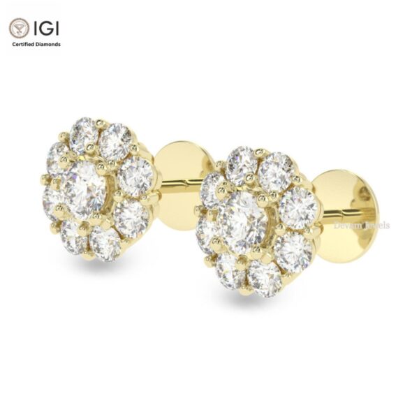 Flower Shape Looking Like Solitaire Women's Push Back Certified Earring in 18kt Gold Studded With VVS Lab Grown Diamond, Custom Trendy Gift