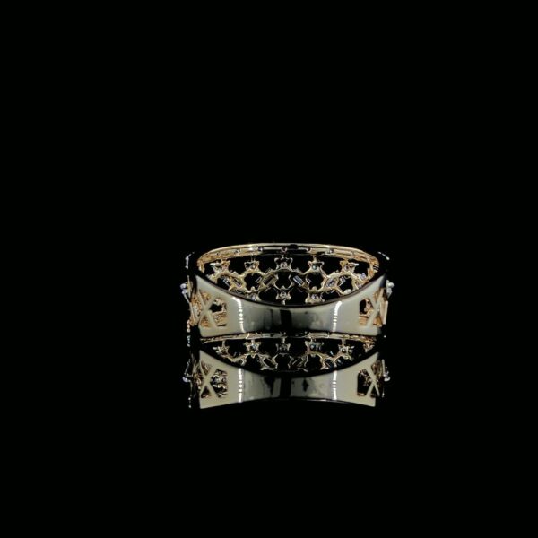 Unique Style Gold Ring Made 18 / 14 / 10 KT Gold Embellished With Shinny Moissanite / Baguettes Diamonds For Birthday And Anniversary Gift
