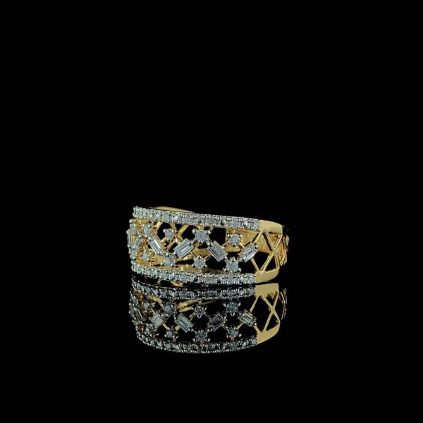 Unique Style Gold Ring Made 18 / 14 / 10 KT Gold Embellished With Shinny Moissanite / Baguettes Diamonds For Birthday And Anniversary Gift