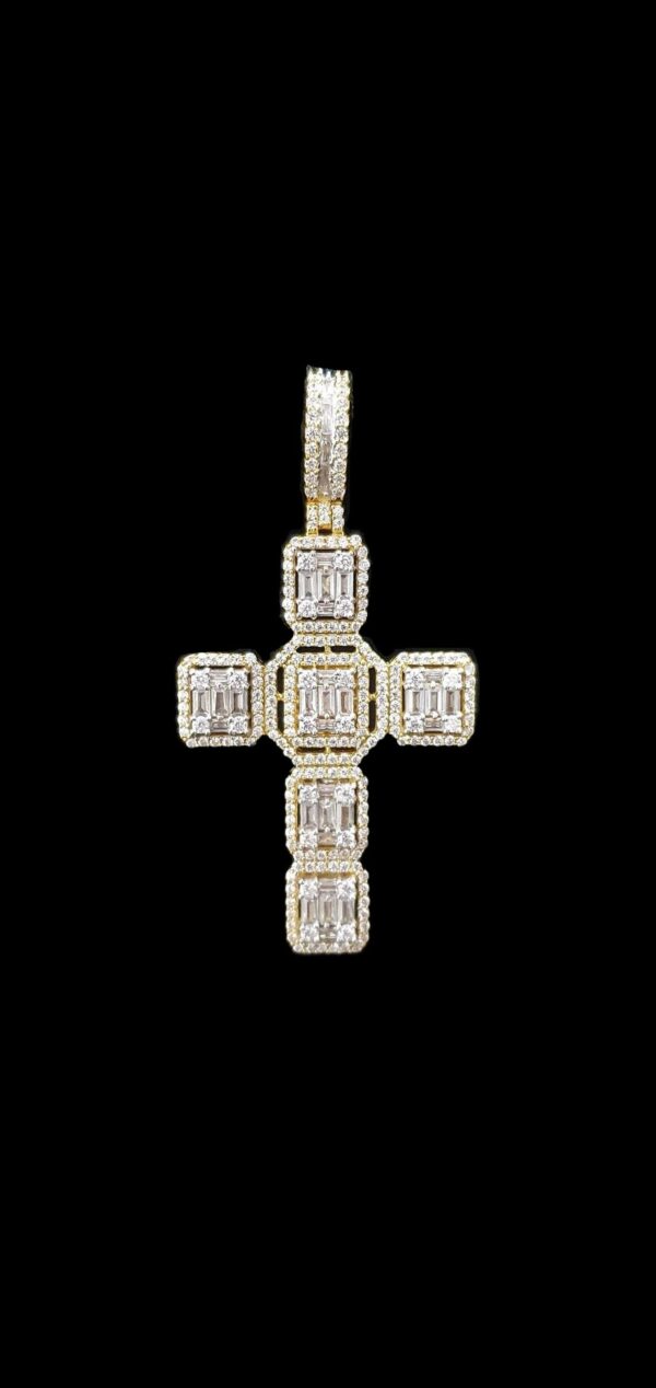 Iced Out Cross Pendant Made In 18 / 14 / 10 KT Gold Embellished With Shinny Moissanite Diamonds For Religious And Memorial Gift