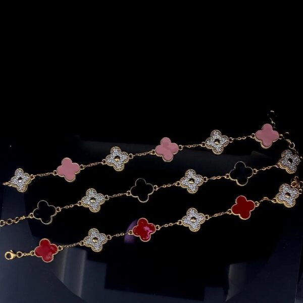 Classic Flower Bracelet Available In Three Different Colors Made In 18 / 14 / 10 KT Gold Embellished With Certified Lab Diamonds For Gift