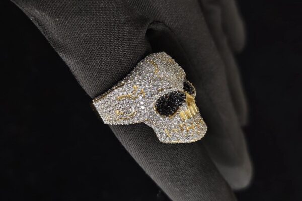 Luxury Iced Out Skull Ring Made In 18/14/10 KT Gold Embellished With Shinny Moissanite Diamonds For Birthday And Memorial Gift Unisex Ring