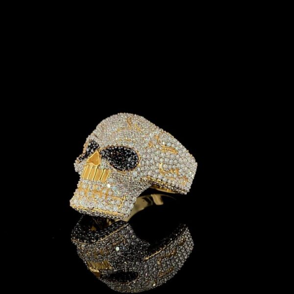Luxury Iced Out Skull Ring Made In 18/14/10 KT Gold Embellished With Shinny Moissanite Diamonds For Birthday And Memorial Gift Unisex Ring