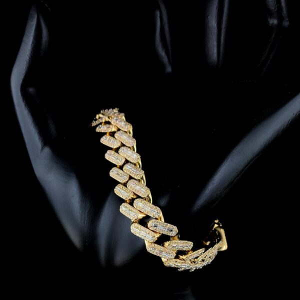 Iced Out Cuban Unisex Bracelet Made In 14 / 10 KT Gold Embellished With Shinny Moissanite Diamonds For The Birthday And Anniversary Gift