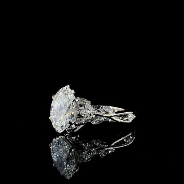 Oval Solitaire Diamond Ring Made In 18 / 14 / 10 KT Gold Embellished With Certified Lab Diamond For The Wedding And Anniversary Gift For Her