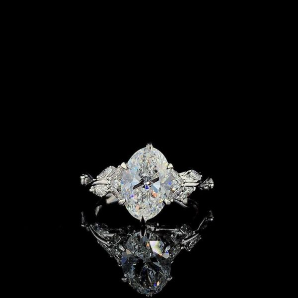 Oval Solitaire Diamond Ring Made In 18 / 14 / 10 KT Gold Embellished With Certified Lab Diamond For The Wedding And Anniversary Gift For Her