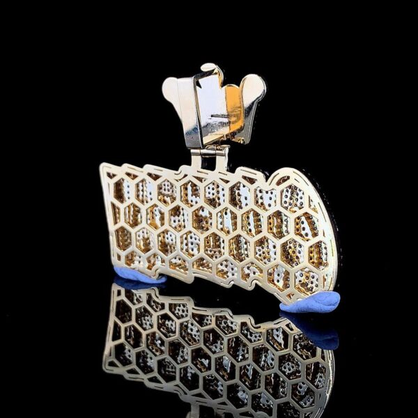 Iced Out Queen Pendant Made In 18 / 14 / 10 KT Gold Embellished With Shinny Diamonds For The Birthday And Anniversary Gift For Her