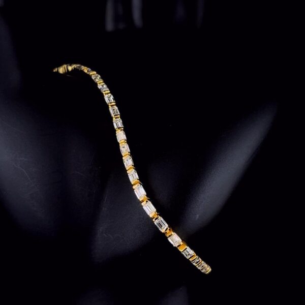 Elegant Emerald-Cut Diamond Tennis Bracelet Made In 18/14/10KT Gold Embellished With Certified Lab Diamond For The Birthday And Wedding Gift