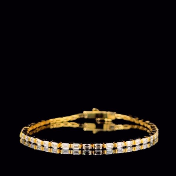 Elegant Emerald-Cut Diamond Tennis Bracelet Made In 18/14/10KT Gold Embellished With Certified Lab Diamond For The Birthday And Wedding Gift