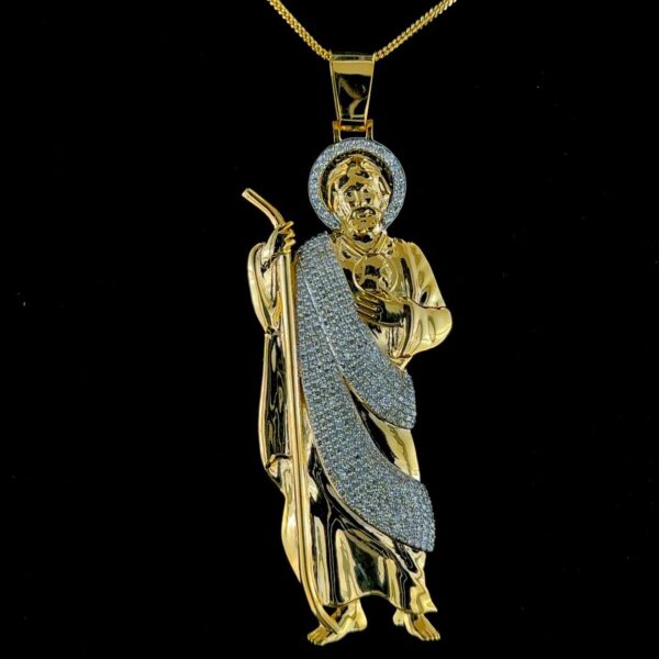 Iced Out Beautiful Jesus Pendant Made In 18 / 14 / 10 KT Gold Embellished With Shinny Moissanite Diamonds For The Religious Gift