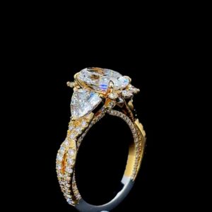 Luxury Oval Cut Diamond Cluster Iced Out Ring Made In 18/14/10 KT Gold Embellished With Shinny Moissanite Diamonds For The Anniversary Gift