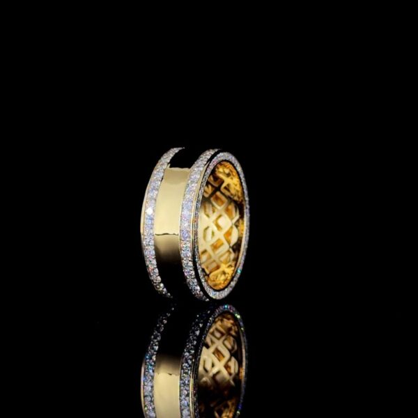 Beautiful High Polish Unisex Diamond Ring Made In 18/14/10KT Gold Studded With Shinny Moissanite Black Diamond For Birthday And Unisex Gift
