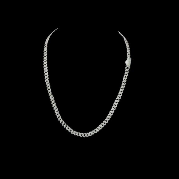 Iced Out Round Diamond 6 MM Cuban Link Chain Made In 925 Sterling Silver Studded With Shinny Moissanite Diamonds For The Birthday Gift