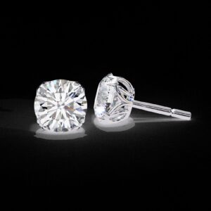 Classic Round Diamond Stud Earrings Made In 18 / 14 / 10 KT Gold Studded With Certified Lab Diamond For The Anniversary And Wedding Gift